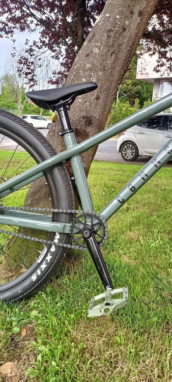 Used Commencal ABSOLUT Other Shimano 2022 Mountainbike, Green — image 2 of 6