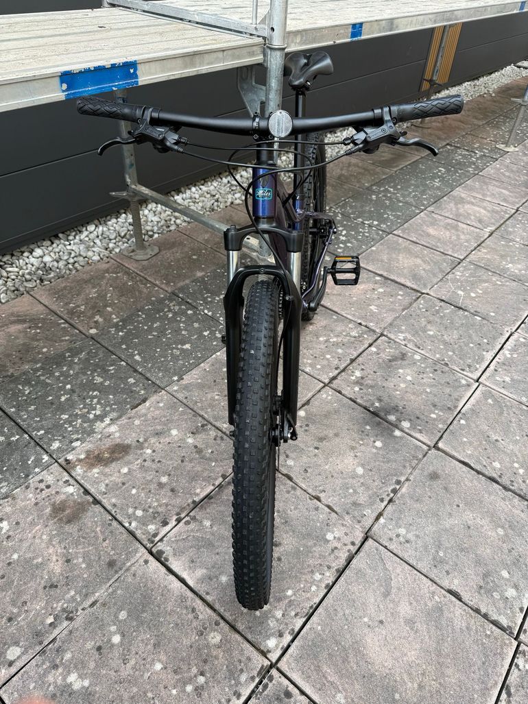 Used Trek Marlin Shimano Deore LX 2024 Mountainbike, Purple — image 6 of 6