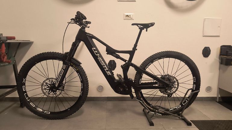 Used Whistle B-Rush Shimano Deore XT 2024 Mountainbike, Black, 29 — image 2 of 6