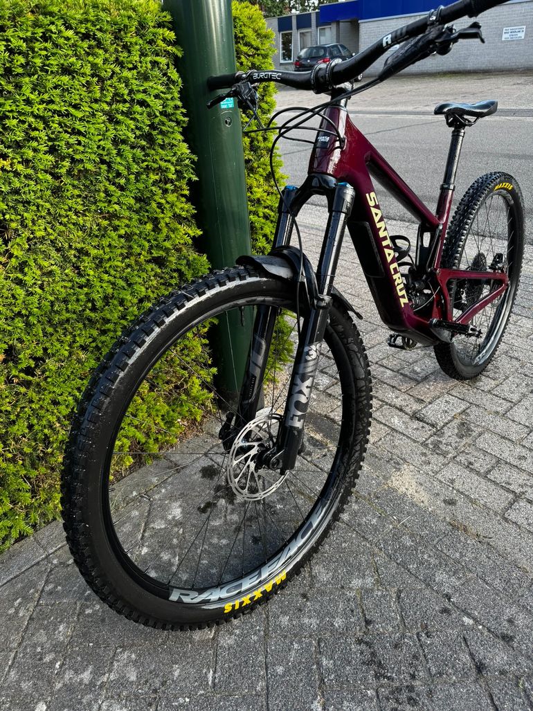 Santa Cruz HIGHTOWER S / Carbon C 2023 2023 Mountainbike d'occasion — image 5 sur 13