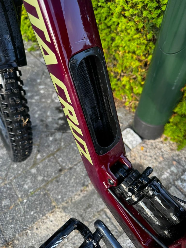 Santa Cruz HIGHTOWER S / Carbon C 2023 2023 Mountainbike d'occasion — image 4 sur 13