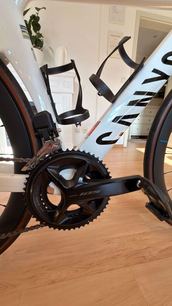 Używany Canyon Aeroad CF SLX 7 Di2 C46 2025 2025 Road & Gravel — zdjęcie 9 z 13