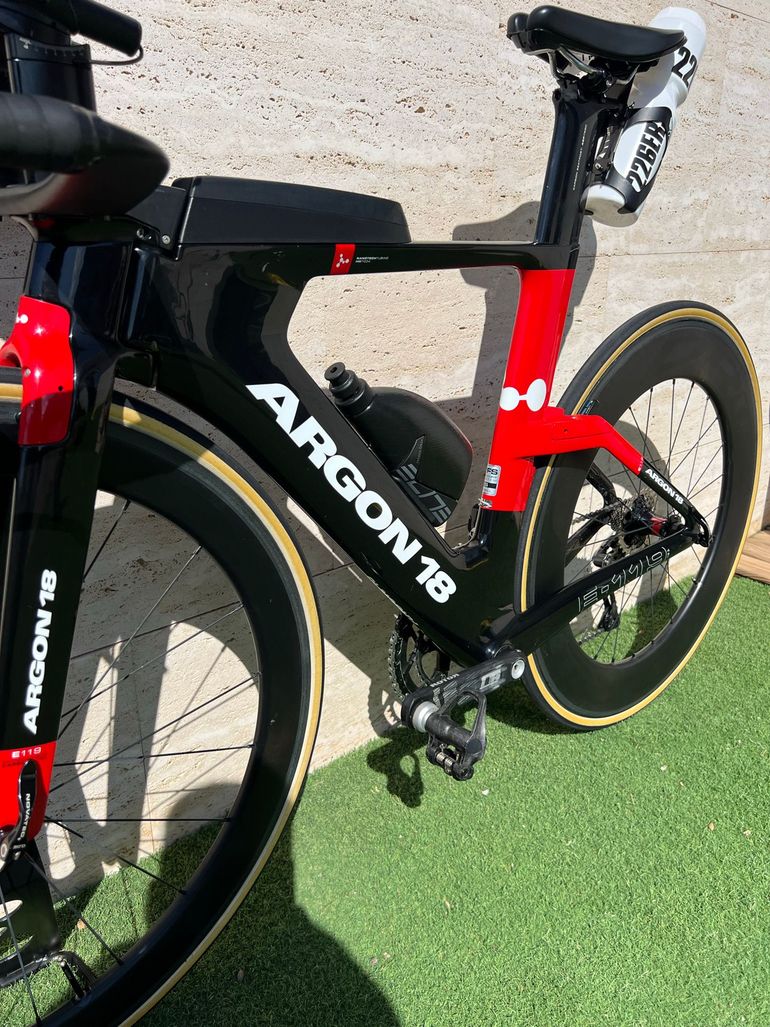 Used Argon 18 E119 Shimano Ultegra Di2 2020 Road & Gravel, Black — image 8 of 10