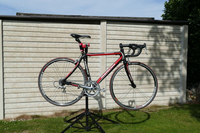 Used Eddy Merckx LXM 2009 Road & Gravel, Red — image 1 of 11