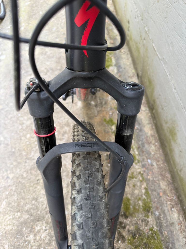 Used Specialized Men's Epic Comp Carbon 2018 2018 Mountainbike, Black, 29 — image 6 of 7