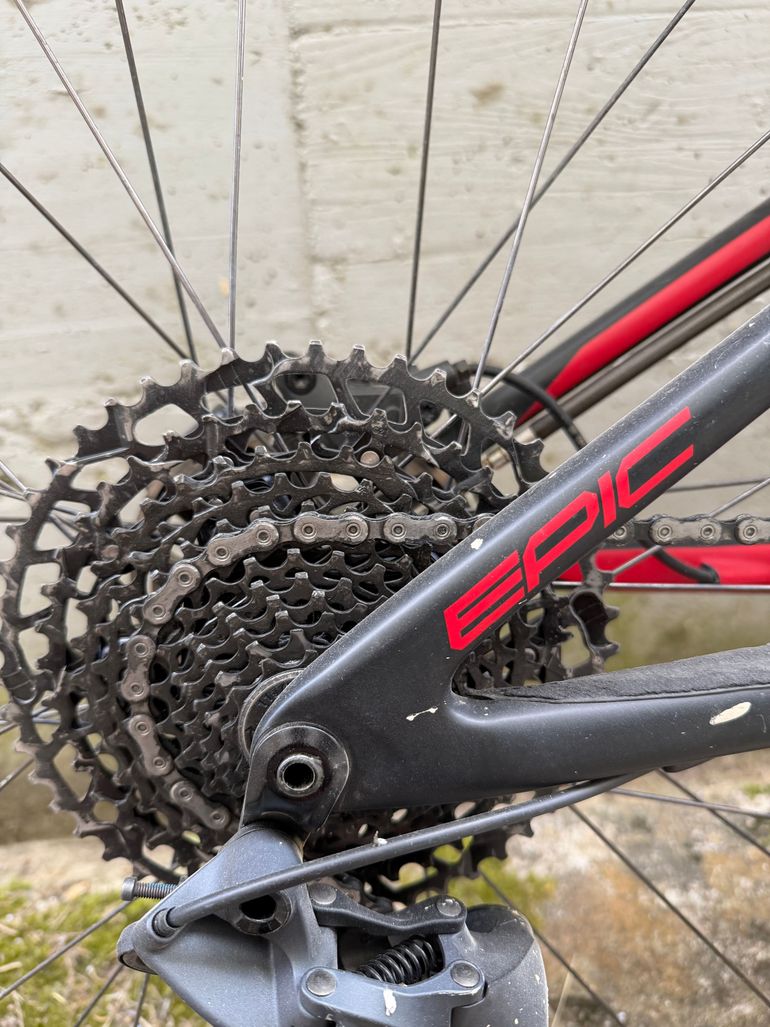 Used Specialized Men's Epic Comp Carbon 2018 2018 Mountainbike, Black, 29 — image 5 of 7