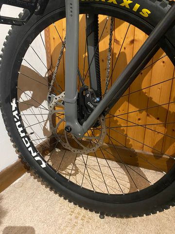 Used Mondraker SUMMUM 2024 2024 Mountainbike, Light Gray, 29 — image 4 of 9