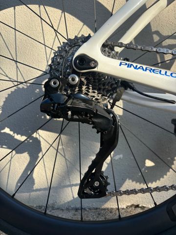 Gebrauchtes Pinarello F5 105 Di2 2025 2025 Road & Gravel, Weiß — Bild 10 von 13