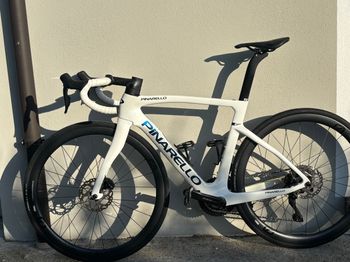 Used Pinarello F5 105 Di2 2025 2025 Road & Gravel, White — image 2 of 13