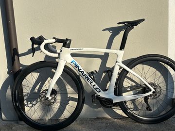 Gebrauchtes Pinarello F5 105 Di2 2025 2025 Road & Gravel, Weiß — Bild 2 von 13