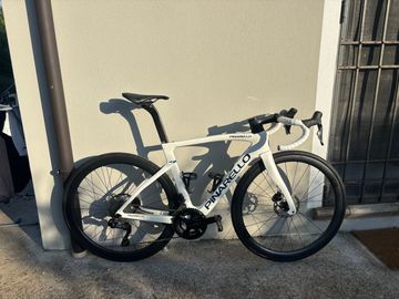 Gebrauchtes Pinarello F5 105 Di2 2025 2025 Road & Gravel, Weiß — Bild 1 von 13