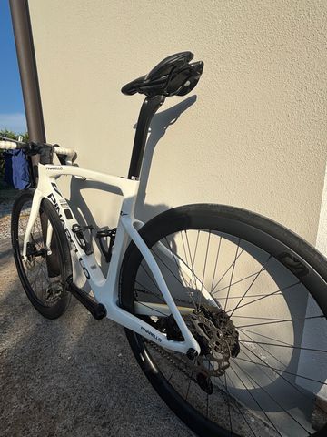 Gebrauchtes Pinarello F5 105 Di2 2025 2025 Road & Gravel, Weiß — Bild 8 von 13