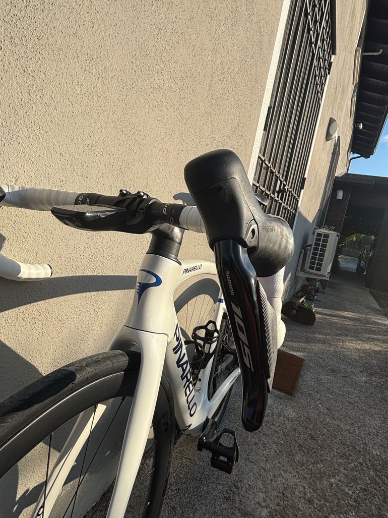Used Pinarello F5 105 Di2 2025 2025 Road & Gravel, White — image 4 of 13