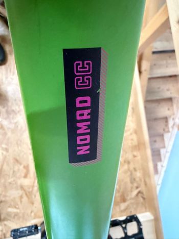 Gebrauchtes Santa Cruz NOMAD X01 / Air / Carbon CC / 27.5 2022 2022 Mountainbike, Grün, 27.5 — Bild 8 von 8