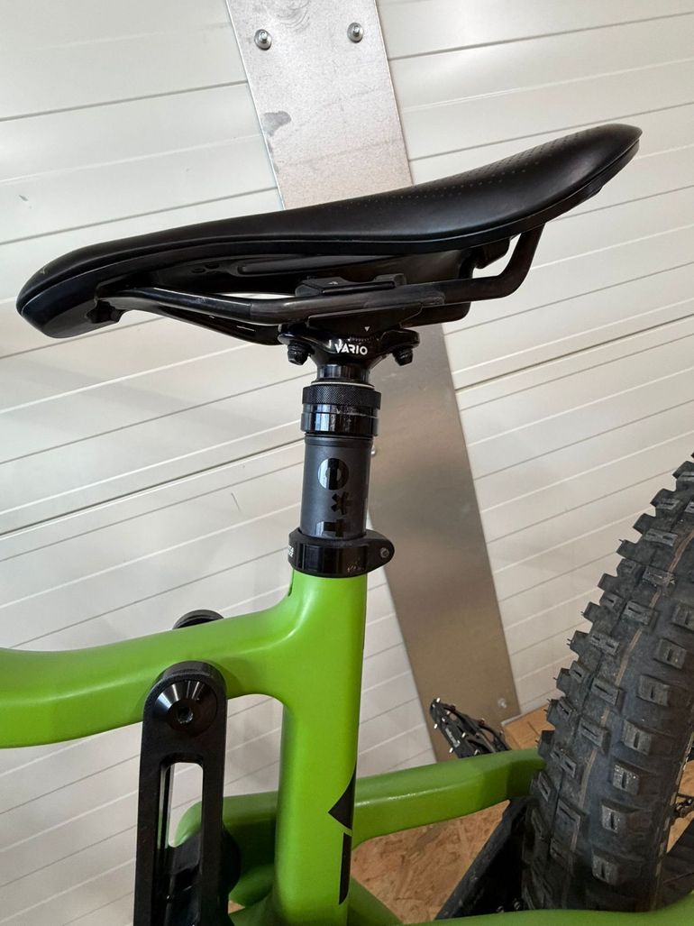 Gebrauchtes Santa Cruz NOMAD X01 / Air / Carbon CC / 27.5 2022 2022 Mountainbike, Grün, 27.5 — Bild 6 von 8