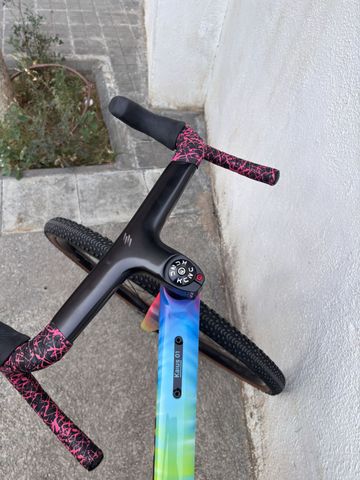Used BMC Kaius SRAM Rival eTap AXS 2024 Road & Gravel, Orange — image 31 of 33