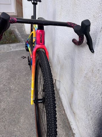 Used BMC Kaius SRAM Rival eTap AXS 2024 Road & Gravel, Orange — image 21 of 33