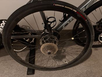Gebrauchtes Orbea ORCA M40 2023 2023 Road & Gravel, Hellgrau — Bild 6 von 9
