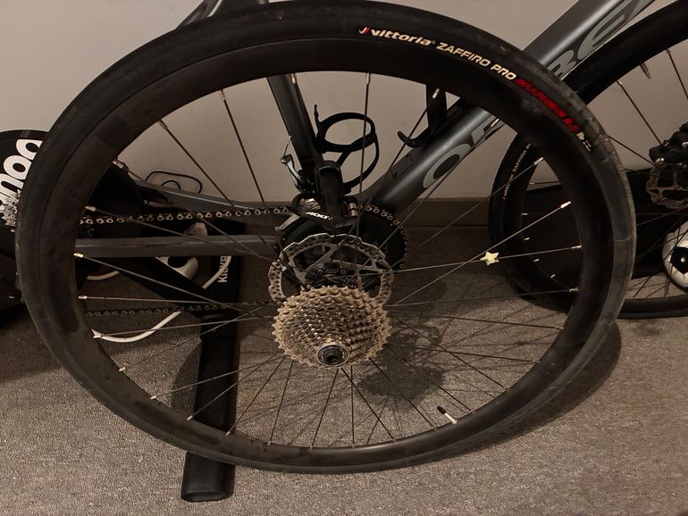 Gebrauchtes Orbea ORCA M40 2023 2023 Road & Gravel, Hellgrau — Bild 6 von 9