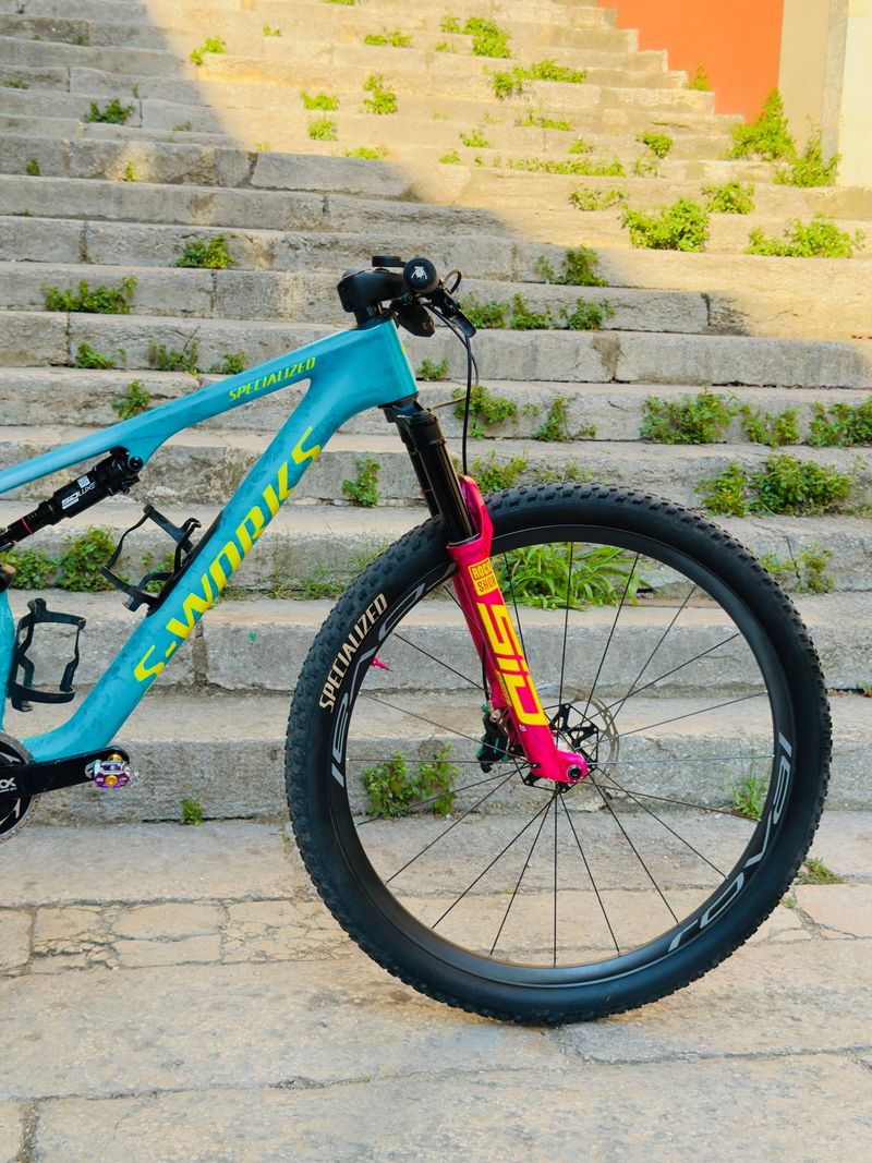 Tweedehands Specialized Epic Sram Eagle Transmission XX SL 2025 Mountainbike — afbeelding 4 van 9