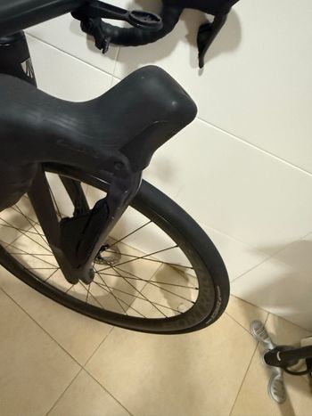 Used Trek Madone SLR 7 Gen 8 2025 2025 Road & Gravel, Black — image 7 of 14