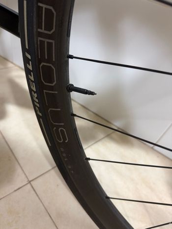 Used Trek Madone SLR 7 Gen 8 2025 2025 Road & Gravel, Black — image 4 of 14