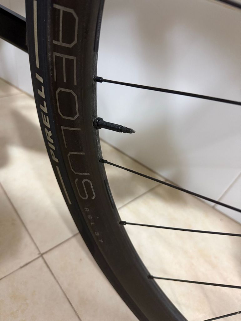 Used Trek Madone SLR 7 Gen 8 2025 2025 Road & Gravel, Black — image 4 of 14