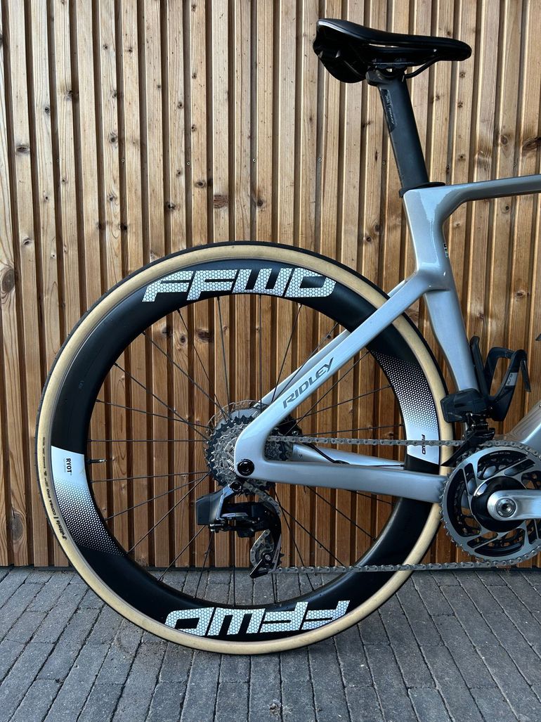 Używany Ridley Noah SRAM Force eTap AXS 2025 Road & Gravel — zdjęcie 3 z 16