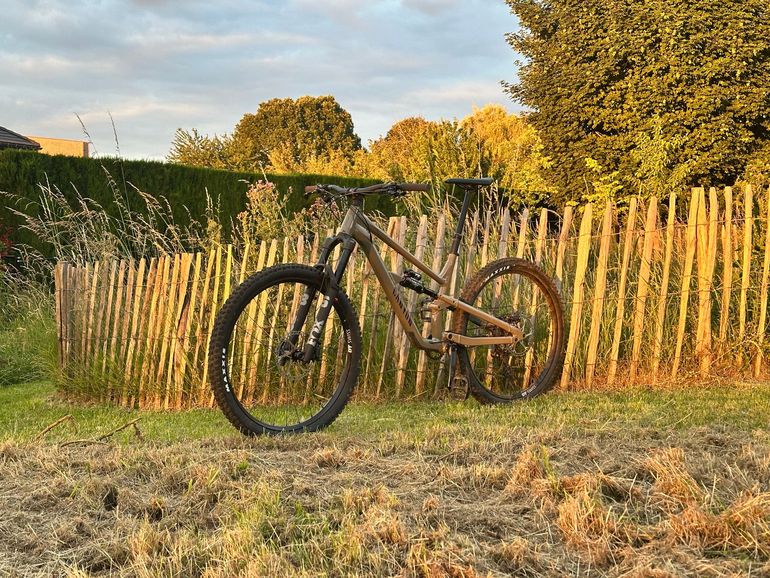 Używany Canyon Spectral 6 2025 2025 Mountainbike — zdjęcie 2 z 15
