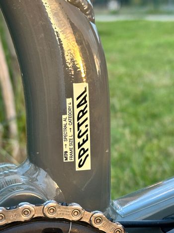 Używany Canyon Spectral 6 2025 2025 Mountainbike — zdjęcie 10 z 15