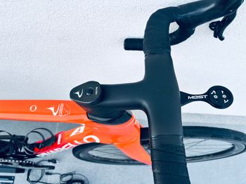 Used Pinarello Dogma F 2025 2025 Road & Gravel, Red — image 10 of 15