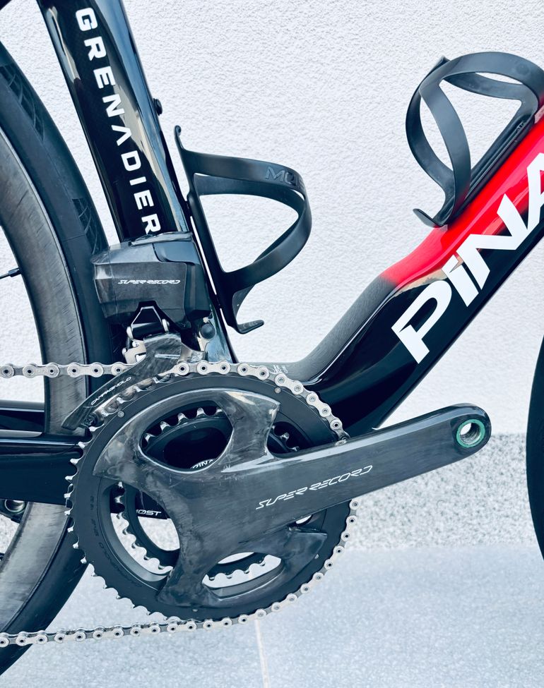 Used Pinarello Dogma F 2025 2025 Road & Gravel, Red — image 4 of 15