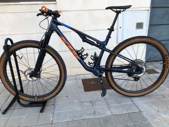 Gebrauchtes KTM SCARP MT MASTER 2025 2025 Mountainbike, Blau — Bild 2 von 12