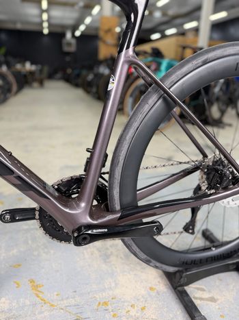 Used Giant Defy Advanced 1 2023 2023 Road & Gravel, Light Gray — image 21 of 24