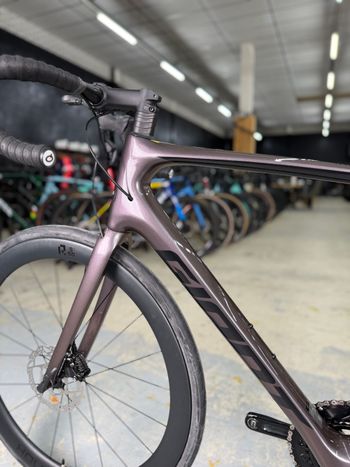 Used Giant Defy Advanced 1 2023 2023 Road & Gravel, Light Gray — image 19 of 24