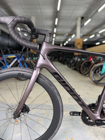 Used Giant Defy Advanced 1 2023 2023 Road & Gravel, Light Gray — image 18 of 24