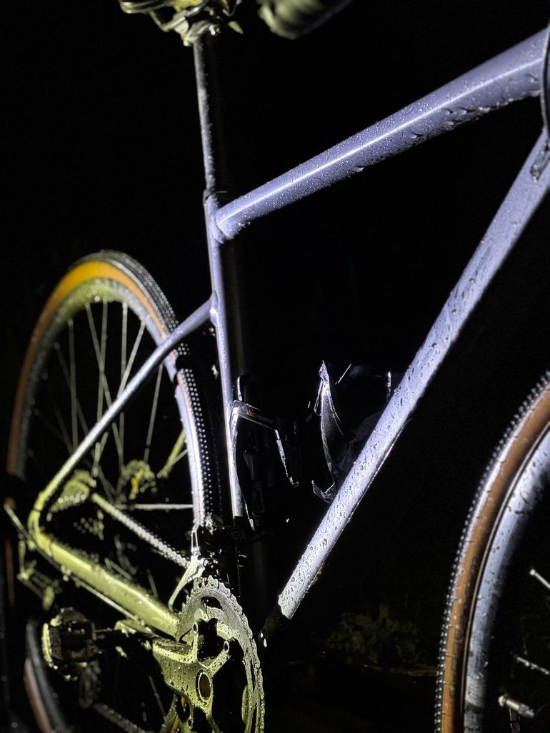 Used CUBE NUROAD RACE 2022 2022 Road & Gravel, Light Gray — image 3 of 5