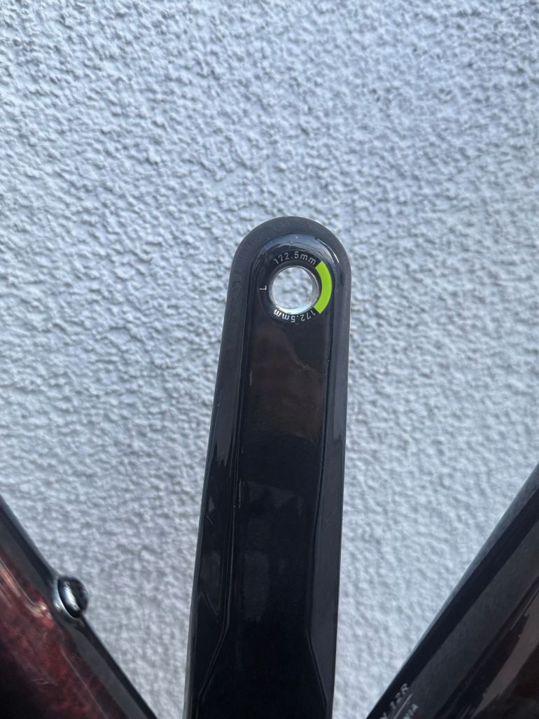 Used Specialized Tarmac SRAM Force 2025 Road & Gravel, Black — image 11 of 13