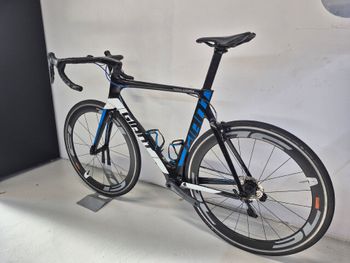 Used Giant Propel Advanced 0 2017 2017 Road & Gravel, Black — image 5 of 14