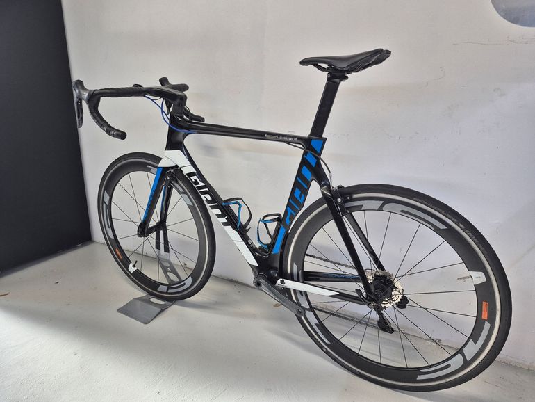 Used Giant Propel Advanced 0 2017 2017 Road & Gravel, Black — image 5 of 14