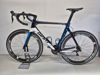 Used Giant Propel Advanced 0 2017 2017 Road & Gravel, Black — image 2 of 14