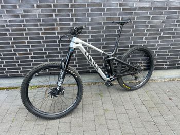 Gebrauchtes Canyon Strive CFR Underdog 2022 2022 Mountainbike, Hellgrau, 29 — Bild 7 von 11