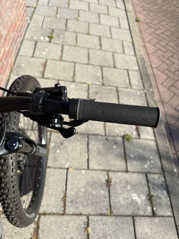 Used Canyon Neuron:ON Shimano Deore XT 2021 Mountainbike, Black — image 8 of 18
