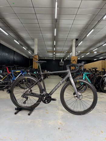 Used Scott Addict Di2 Carbon 2023 Road & Gravel