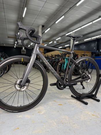 Used Scott Addict Di2 Carbon 2023 Road & Gravel, Light Gray — image 17 of 22