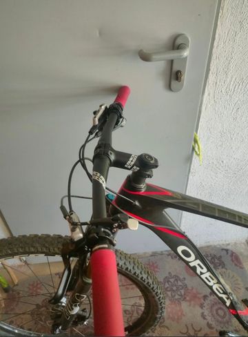 Used Orbea ALMA M25 2018 2018 Mountainbike, Black, 27.5, 29 — image 3 of 6