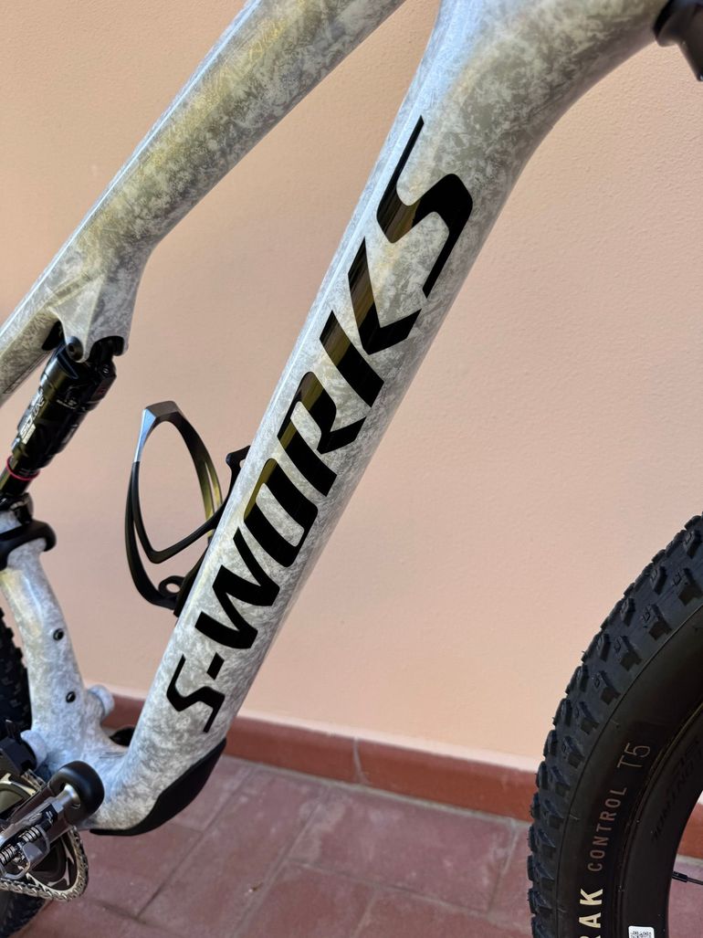 Used Specialized S-Works Epic 8 Frameset - SRAM RockShox SIDLuxe Ultimate 2026 Frameset 2026 Mountainbike, White, 29 — image 15 of 20