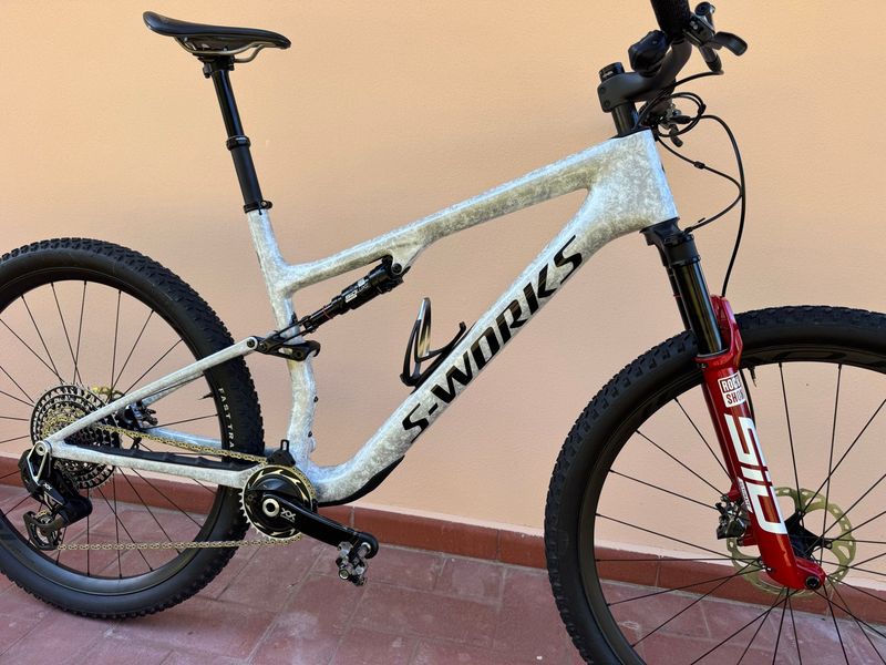 Specialized S-Works Epic 8 Frameset - SRAM RockShox SIDLuxe Ultimate 2026 Frameset 2026 MTB de segunda mano