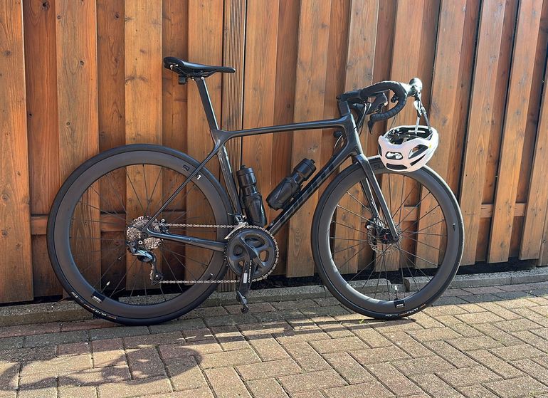 Used Giant TCR Advanced Disc 1 2022 2022 Road & Gravel, Light Gray — image 1 of 14
