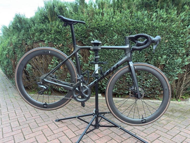 Used Giant TCR Advanced Disc 1 2022 2022 Road & Gravel, Light Gray — image 4 of 14